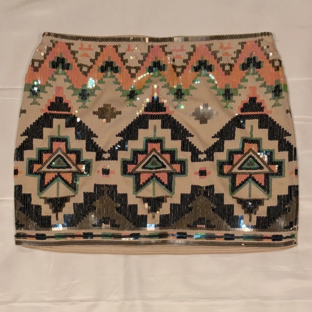 Express Sequin Mini Skirt XS‎ Tan Geometric Boho Southwestern Festival Aztec
